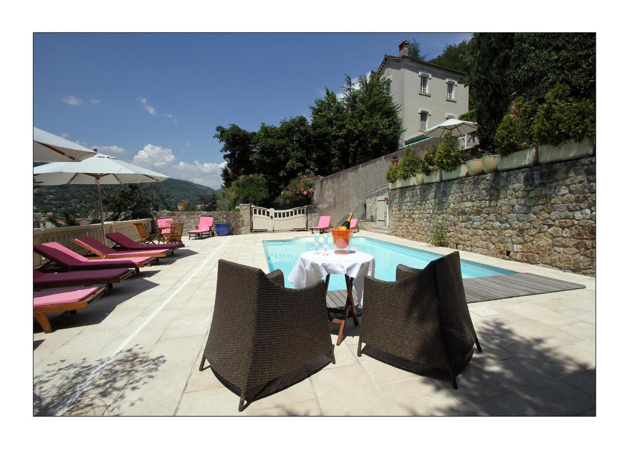 ואל-לה-באן Villa Aimee Luxury Apartments With Heated Pool מראה חיצוני תמונה