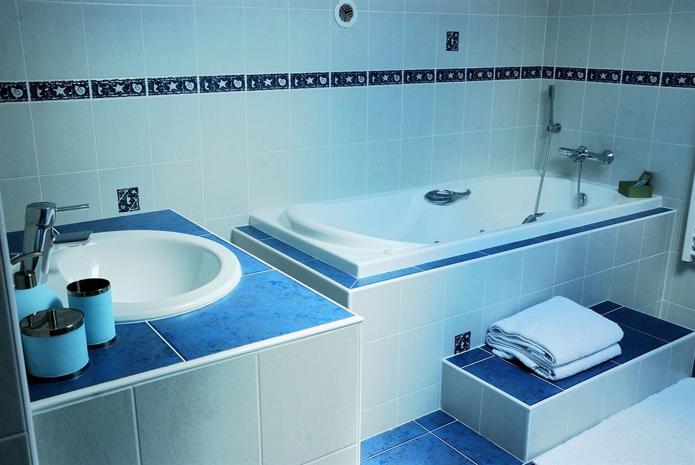 ואל-לה-באן Villa Aimee Luxury Apartments With Heated Pool מראה חיצוני תמונה